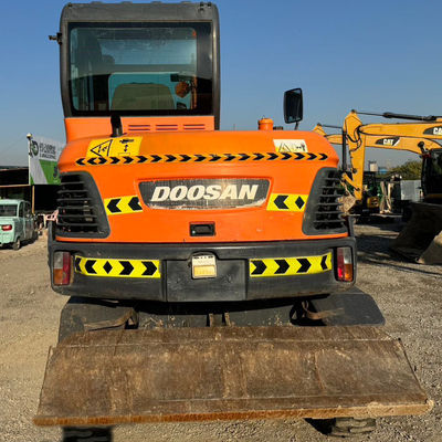 48KW Digunakan DOOSAN Excavator Mesin Doosan DX60W Hydraulic Crawler Excavator 5550 kg