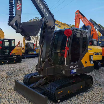 5790kg Digunakan Volvo Excavator VOLVO EC60 Mesin Penggerak Bumi 0.3 Meter Kubik ember