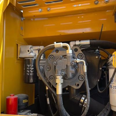 Digunakan Mesin Excavator XCMG215 106.5kW Crawler Excavator Untuk Ladang