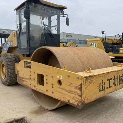 Ergonomis Single Drum Old Road Roller Digunakan SEM 522 Roller 140 kW