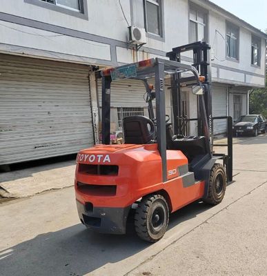 Kompak internal pembakaran digunakan Toyota 30 Forklift 3 Ton Kapasitas CE bersertifikat