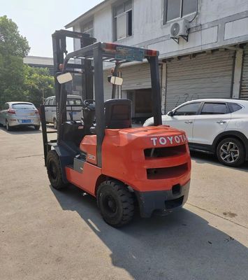 Kompak internal pembakaran digunakan Toyota 30 Forklift 3 Ton Kapasitas CE bersertifikat