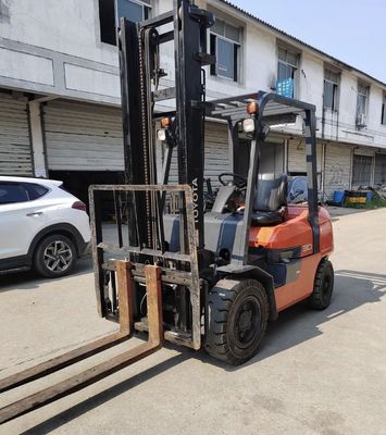 Kompak TOYOTA 30 truk forklift mesin teknik bekas